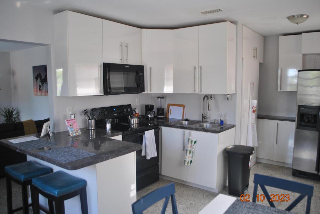 Sleeps 8, Havana Nights In Miami Apartment Екстериор снимка