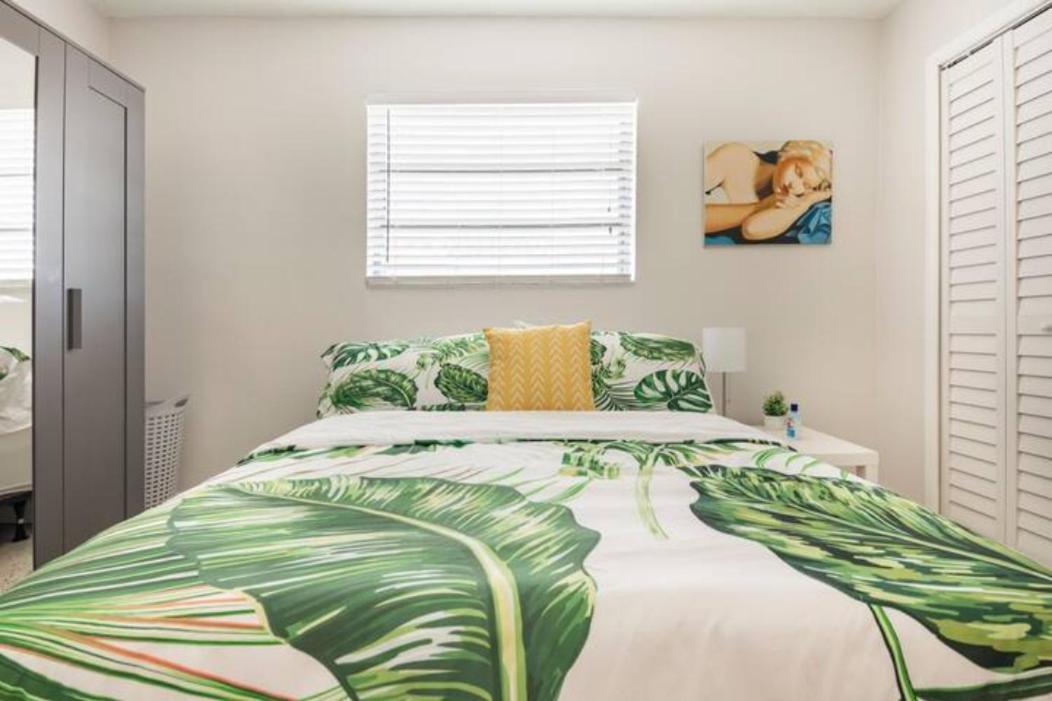 Sleeps 8, Havana Nights In Miami Apartment Екстериор снимка